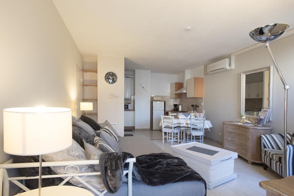 Les Gemeaux Apartment Avignon